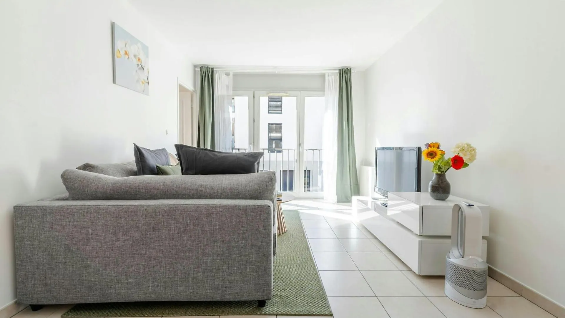 Apartment T2 Confort Lyonnais Metro Republique Garage Ferme Villeurbanne