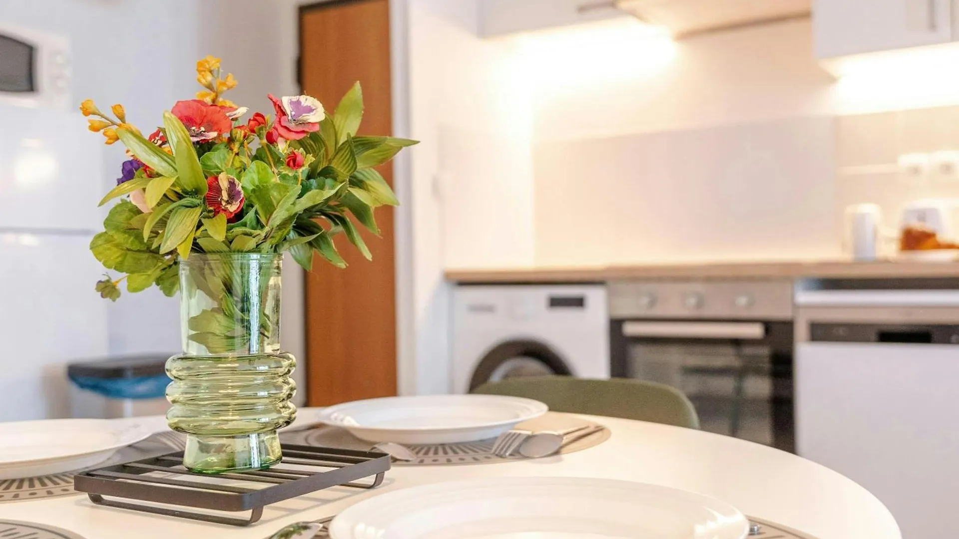 Apartment T2 Confort Lyonnais Metro Republique Garage Ferme Villeurbanne France